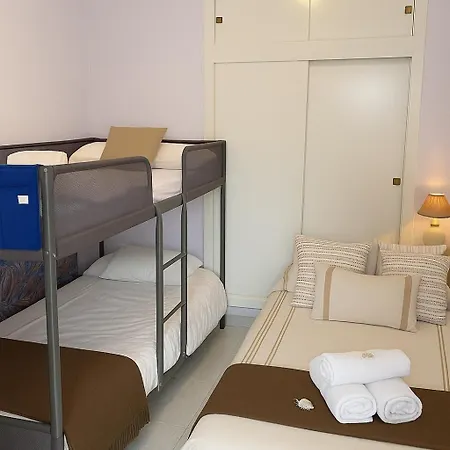 Precioso Con Vistas Al Mar Торевьиа